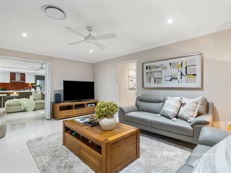 12 Raincliffe Place, Calamvale QLD 4116