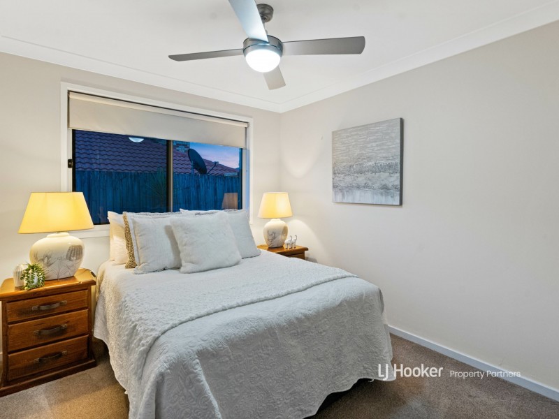 12 Raincliffe Place, Calamvale QLD 4116