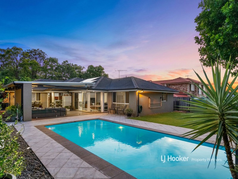 12 Raincliffe Place, Calamvale QLD 4116