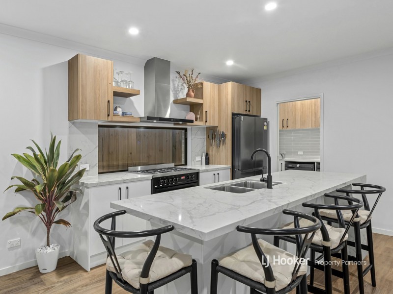 8 Mernick Court, Bahrs Scrub QLD 4207