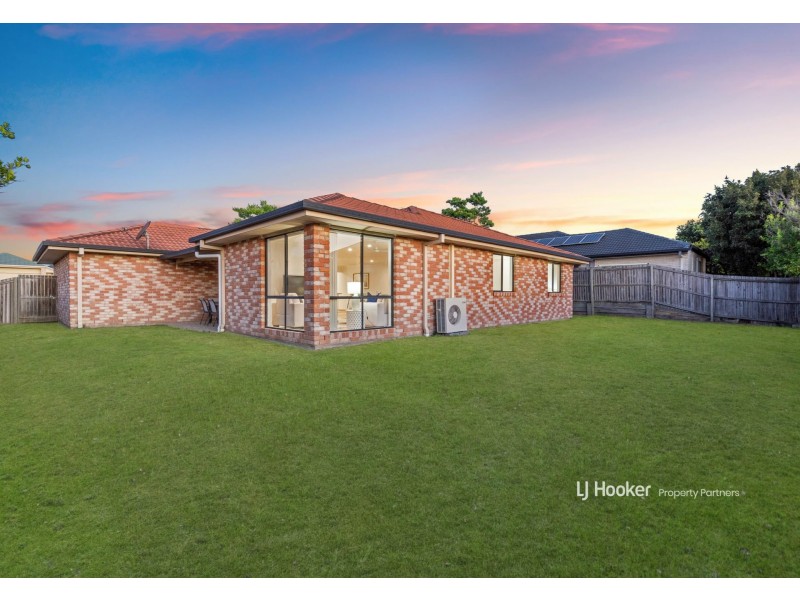 3 Kinchega Circuit, Parkinson QLD 4115