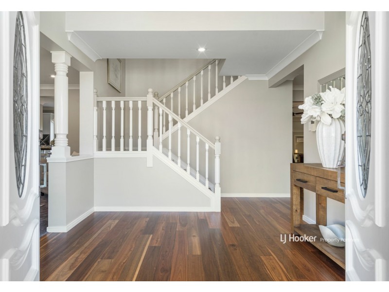 13 Washington Place, Stretton QLD 4116