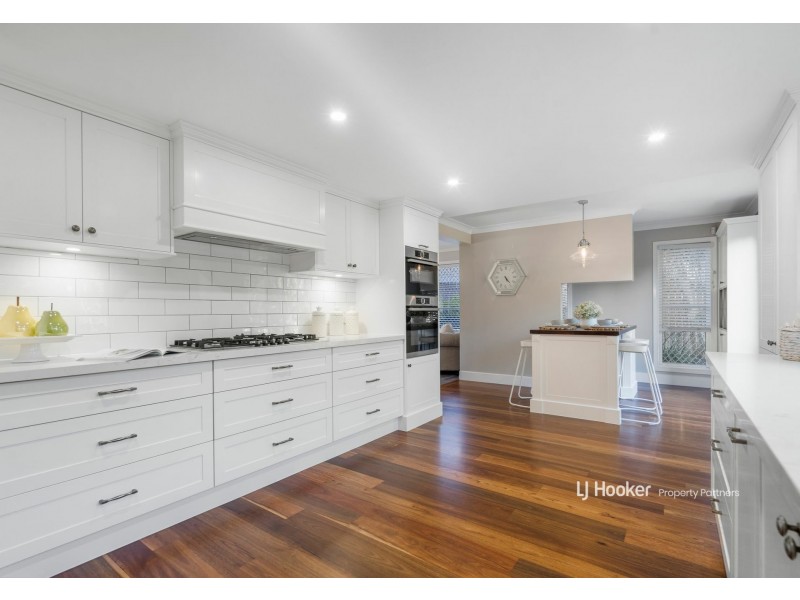 13 Washington Place, Stretton QLD 4116