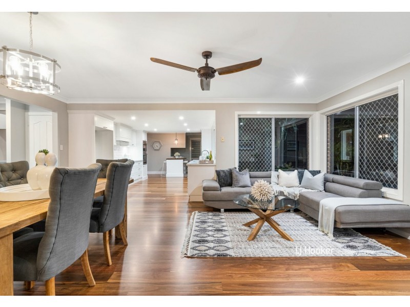 13 Washington Place, Stretton QLD 4116