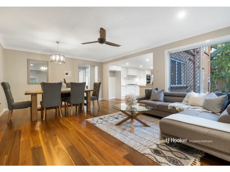 13 Washington Place, Stretton QLD 4116