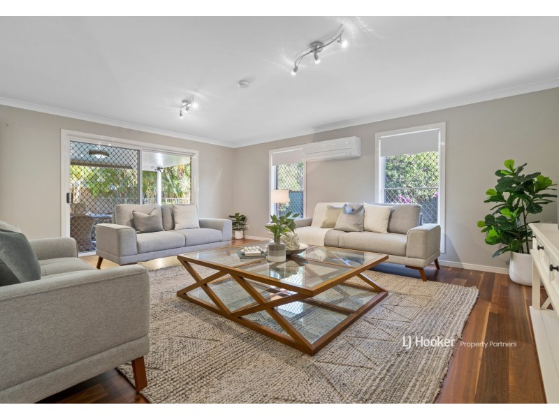 13 Washington Place, Stretton QLD 4116