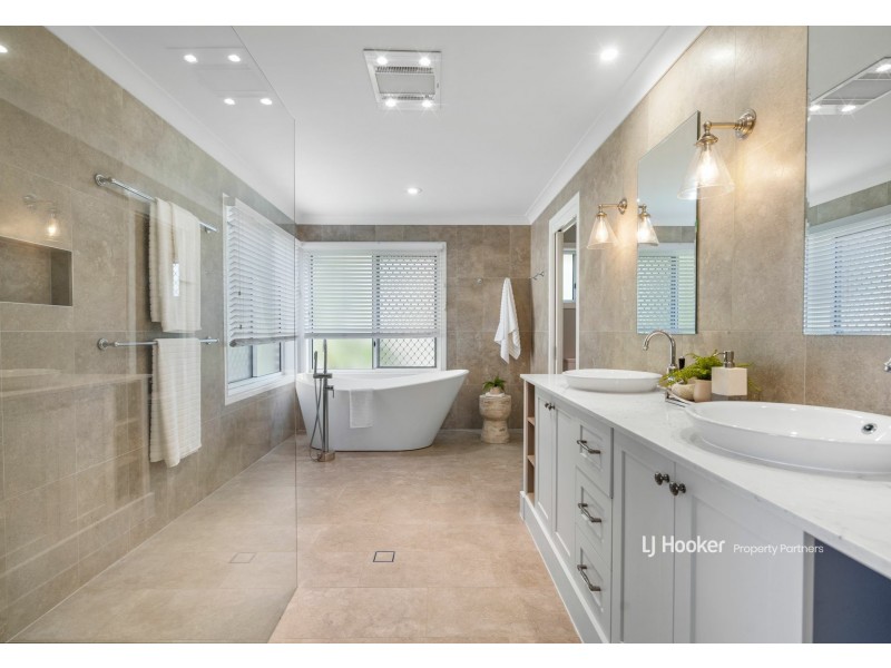 13 Washington Place, Stretton QLD 4116