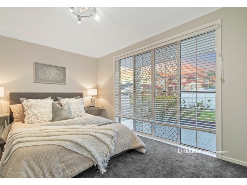 13 Washington Place, Stretton QLD 4116