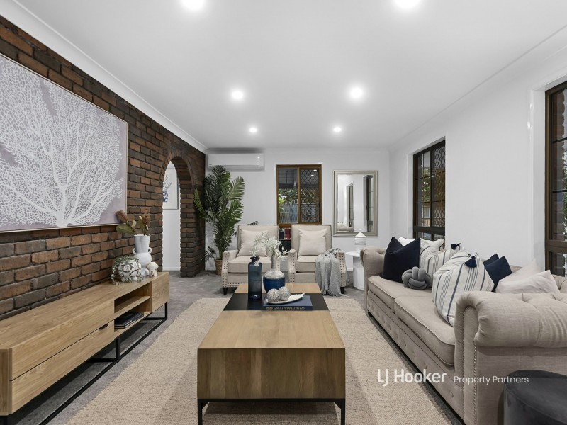 206 Pinelands Road, Sunnybank Hills QLD 4109