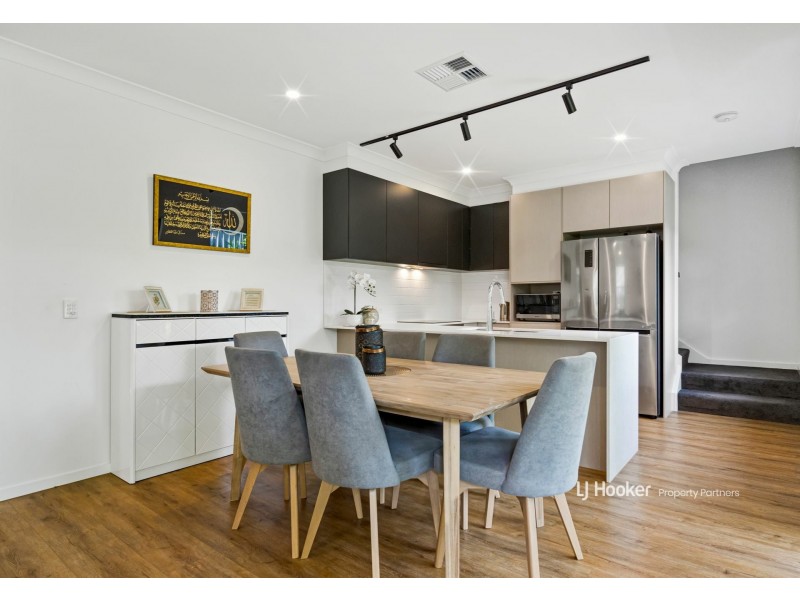 23/7 Delonix Place, Eight Mile Plains QLD 4113