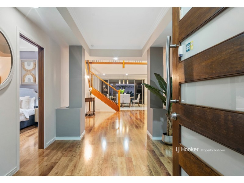 27 Alfred Circuit, Calamvale QLD 4116