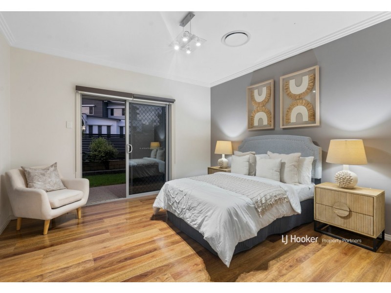 27 Alfred Circuit, Calamvale QLD 4116