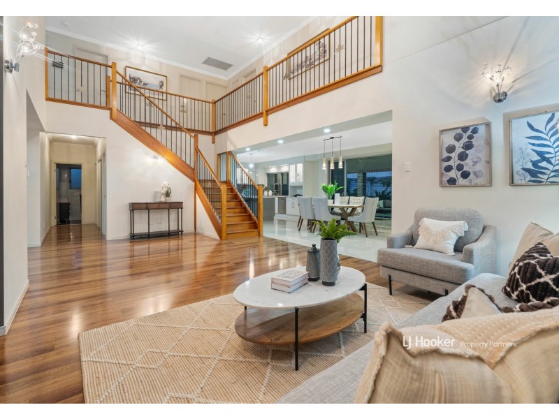 27 Alfred Circuit, Calamvale QLD 4116