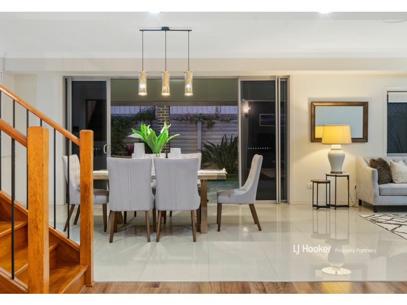 27 Alfred Circuit, Calamvale QLD 4116