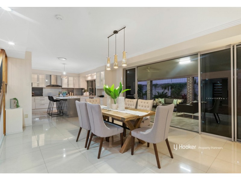 27 Alfred Circuit, Calamvale QLD 4116