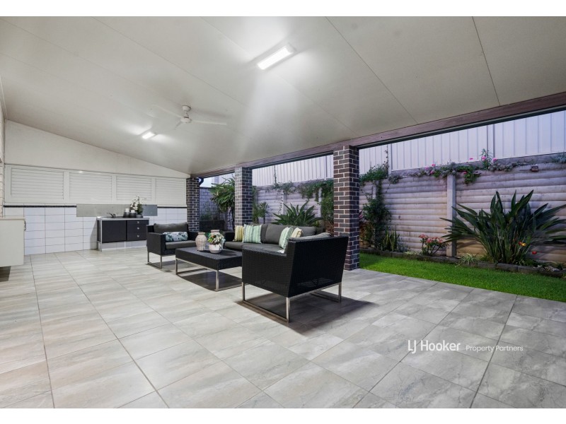 27 Alfred Circuit, Calamvale QLD 4116