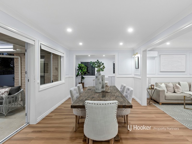 28 Buttercup Street, Mansfield QLD 4122