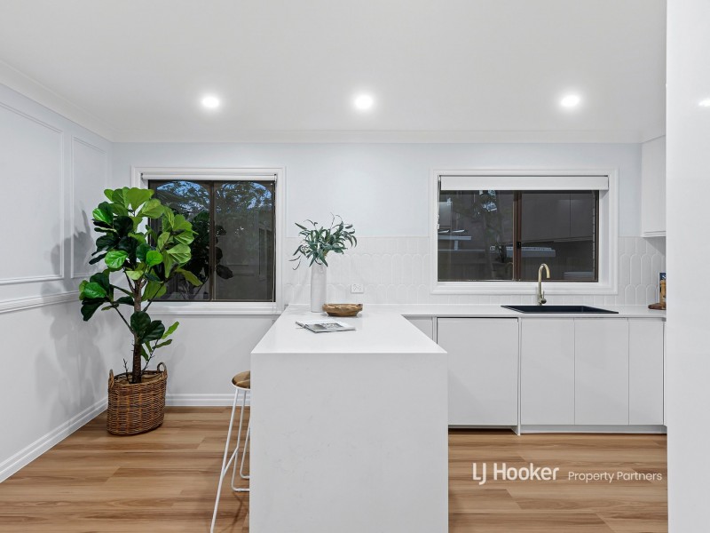 28 Buttercup Street, Mansfield QLD 4122