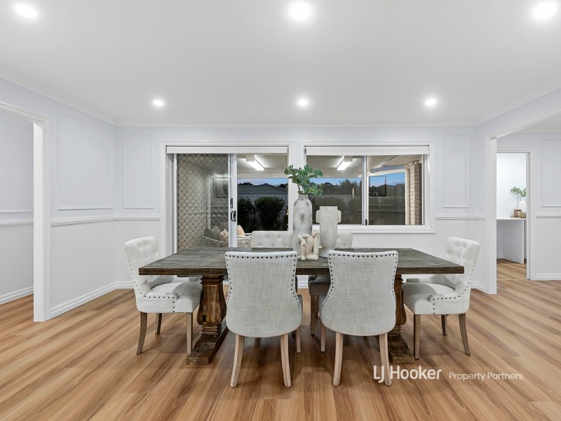 28 Buttercup Street, Mansfield QLD 4122