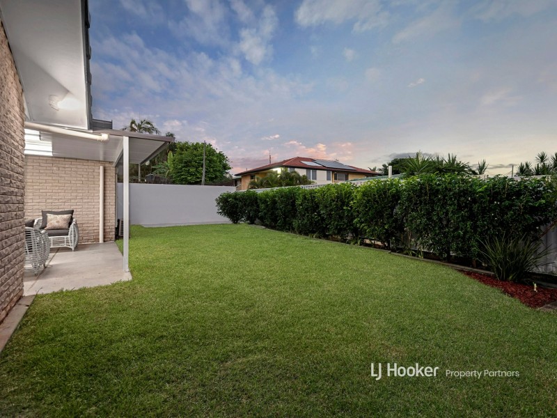 28 Buttercup Street, Mansfield QLD 4122