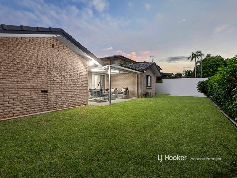 28 Buttercup Street, Mansfield QLD 4122