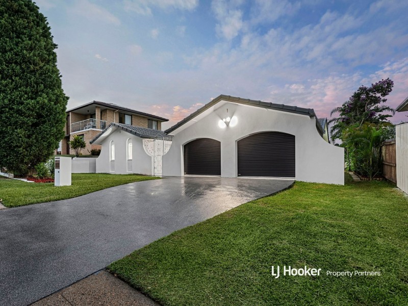 28 Buttercup Street, Mansfield QLD 4122