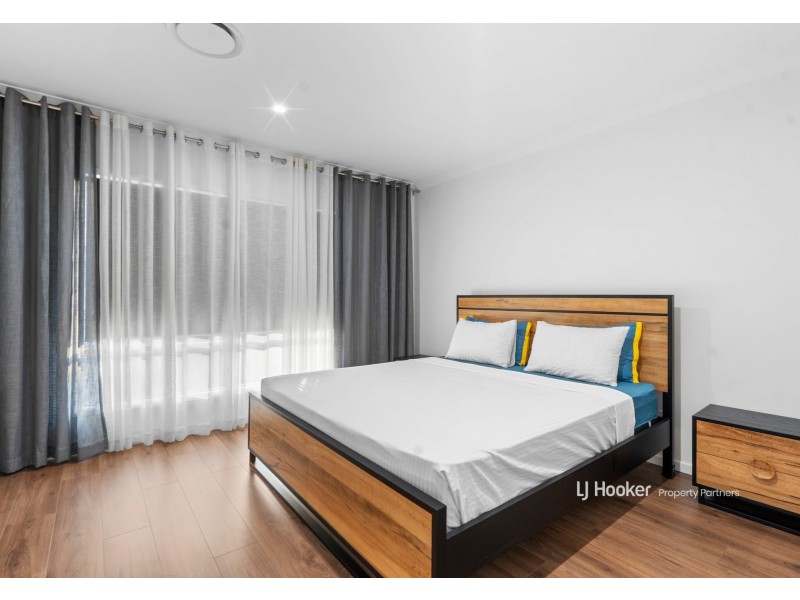 8 Pearl Street, Pallara QLD 4110