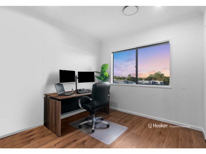 8 Pearl Street, Pallara QLD 4110