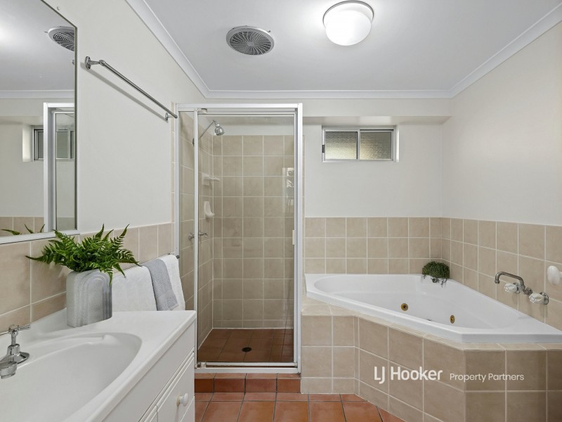 4 Nemarra Street, Wynnum West QLD 4178