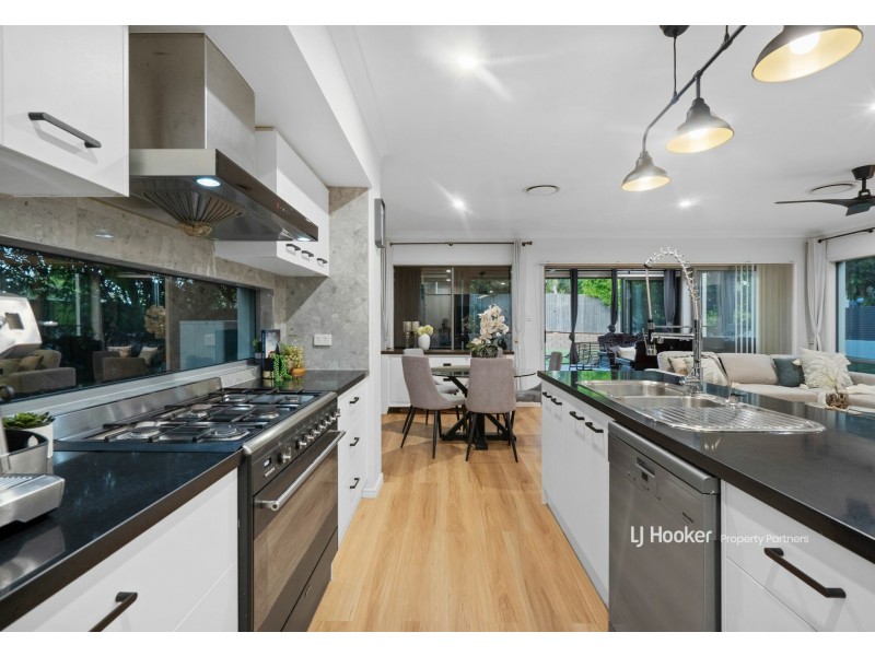 17 Henderson Street, Eight Mile Plains QLD 4113