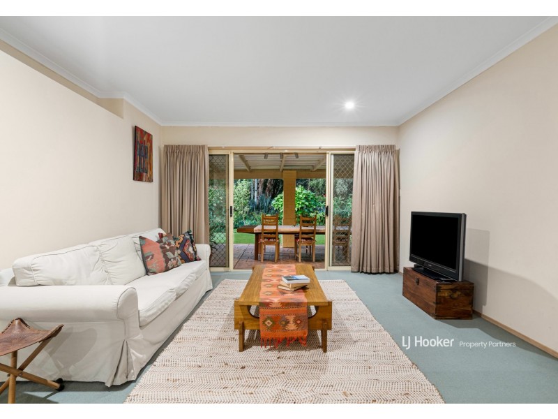 29 Lexington Place, Wishart QLD 4122