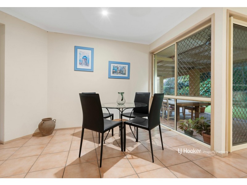 29 Lexington Place, Wishart QLD 4122