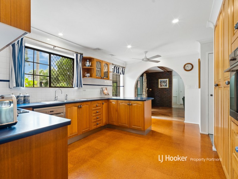 11 Fanfare Street, Eight Mile Plains QLD 4113