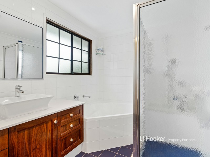 11 Fanfare Street, Eight Mile Plains QLD 4113