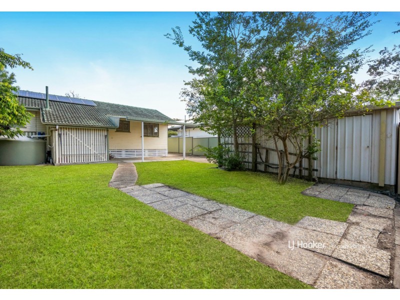 21 Courtice Street, Acacia Ridge QLD 4110