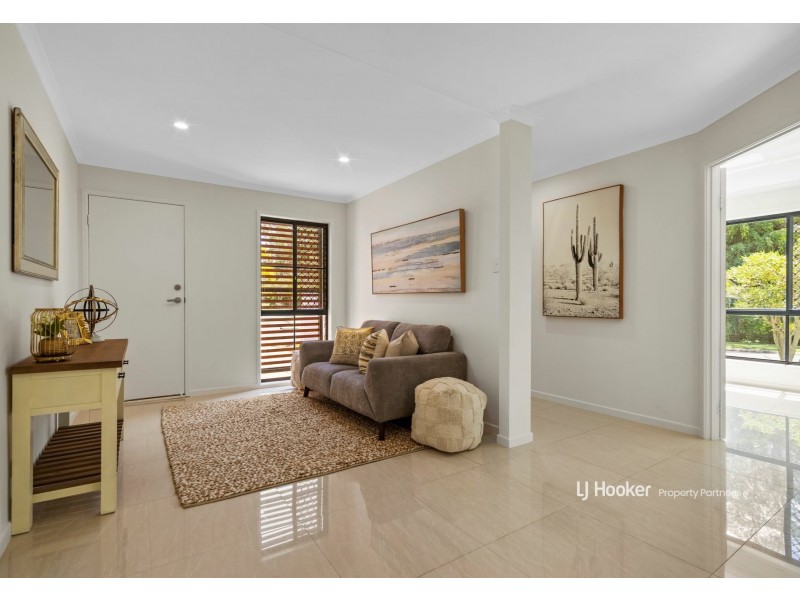 2 Scarlet Oak Place, Calamvale QLD 4116