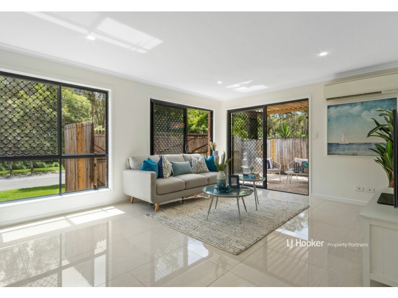 2 Scarlet Oak Place, Calamvale QLD 4116