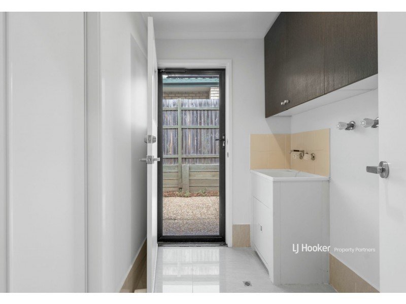 2 Scarlet Oak Place, Calamvale QLD 4116