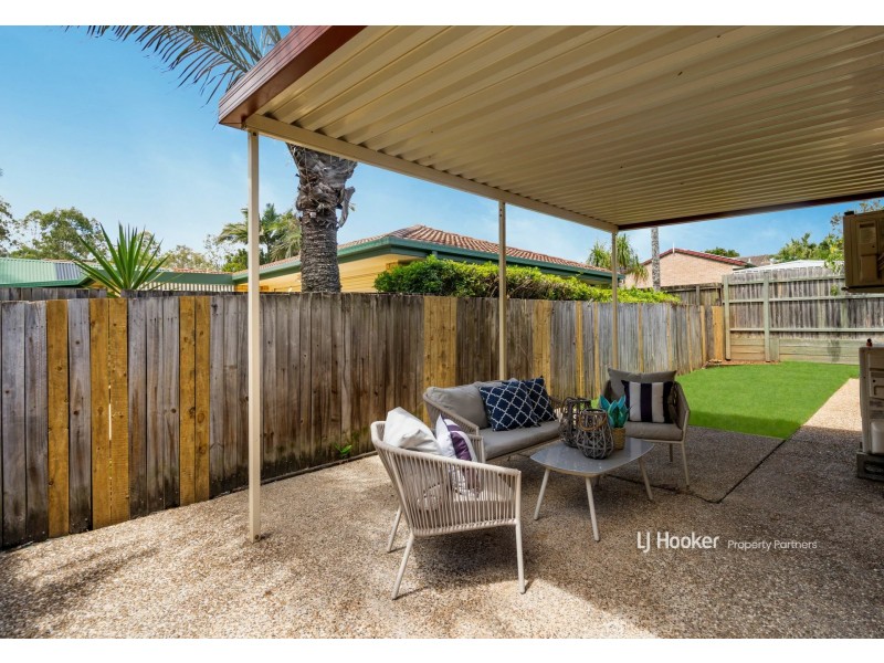 2 Scarlet Oak Place, Calamvale QLD 4116