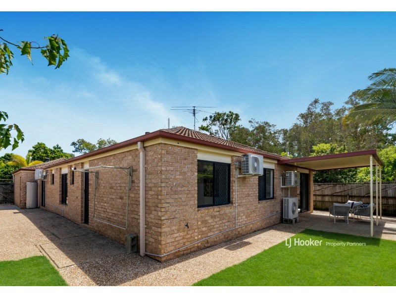 2 Scarlet Oak Place, Calamvale QLD 4116