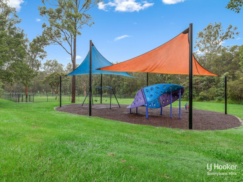 2 Scarlet Oak Place, Calamvale QLD 4116