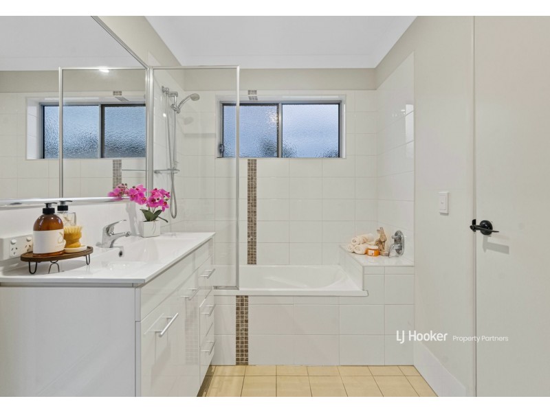 16/2 Diamantina Street, Calamvale QLD 4116