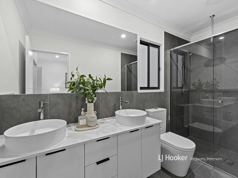 50 Grevillea Way, Park Ridge QLD 4125