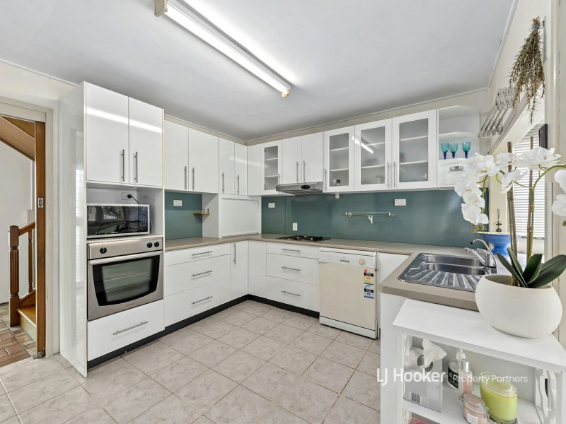 11 Burgess Street, Salisbury QLD 4107