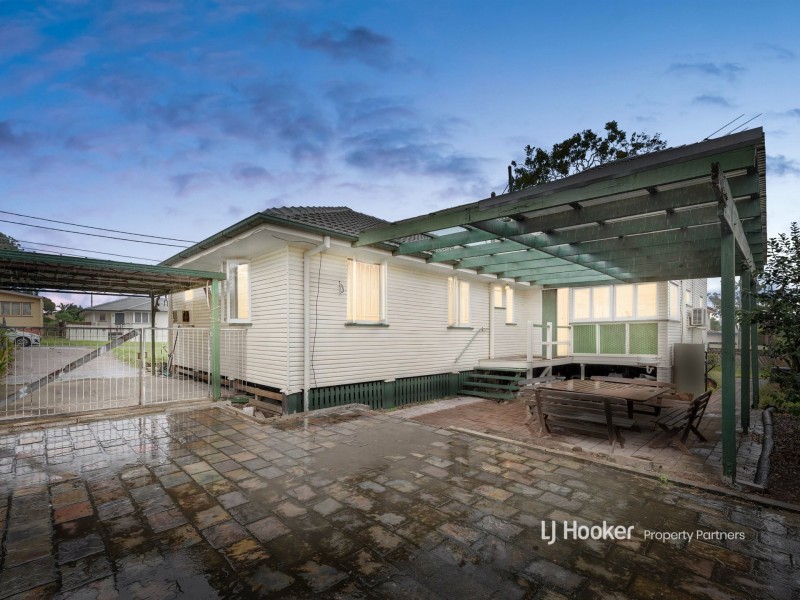 11 Burgess Street, Salisbury QLD 4107