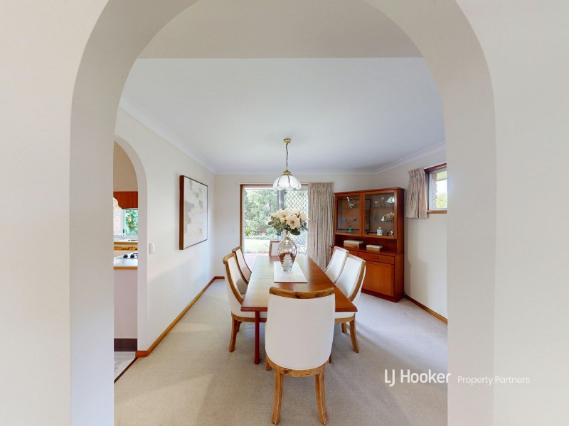 4 McKinley Court, Stretton QLD 4116