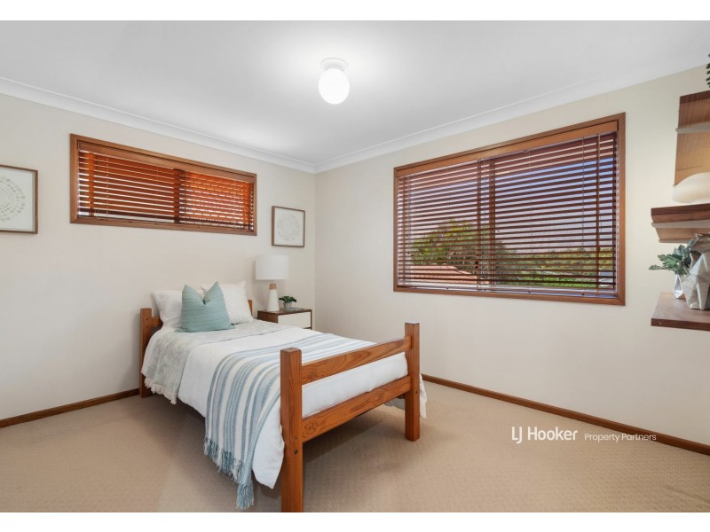 4 McKinley Court, Stretton QLD 4116