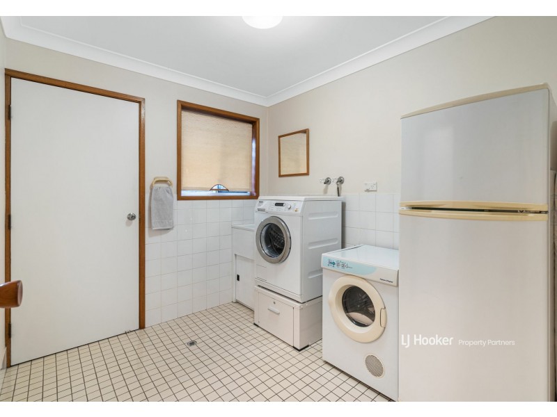 4 McKinley Court, Stretton QLD 4116