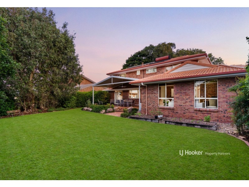 4 McKinley Court, Stretton QLD 4116