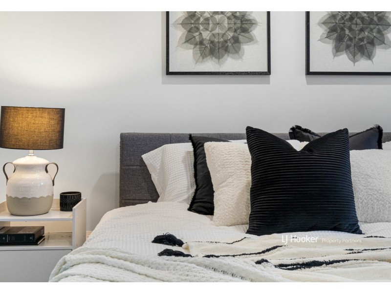 64 Blackwell Street, Hillcrest QLD 4118